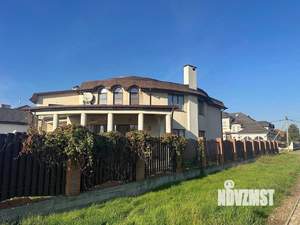 Дом 451м&sup2;, 2-этажный, участок 10 сот.  