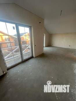 Дом 146м&sup2;, 2-этажный, участок 3 сот.  