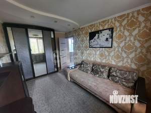 Дом 77м&sup2;, 2-этажный, участок 4 сот.  