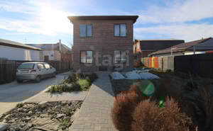 Дом 100м&sup2;, 2-этажный, участок 4 сот.  