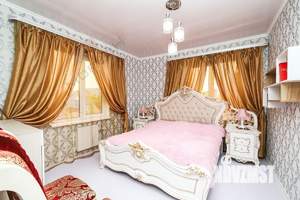 Дом 217м², 3-этажный, участок 4 сот.  