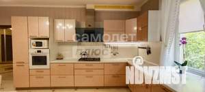 Дом 384м², 3-этажный, участок 10 сот.  