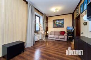 Дом 308м², 2-этажный, участок 8 сот.  