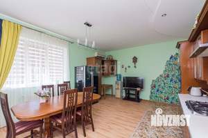 Дом 240м², 2-этажный, участок 6 сот.  