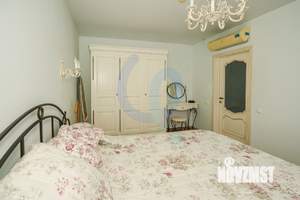 Коттедж 547м², 3-этажный, участок 16 сот.  