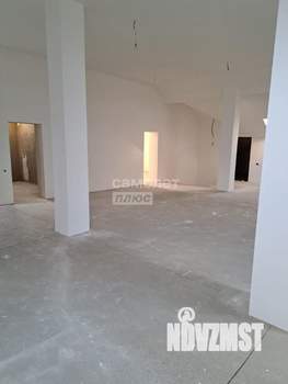Дом 350м², 2-этажный, участок 10 сот.  