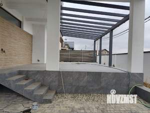 Дом 230м&sup2;, 2-этажный, участок 4 сот.  