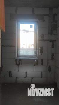 Дом 180м&sup2;, 2-этажный, участок 6 сот.  