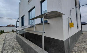 Дом 230м&sup2;, 2-этажный, участок 4 сот.  