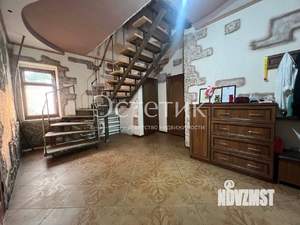 Коттедж 437м², 3-этажный, участок 5 сот.  