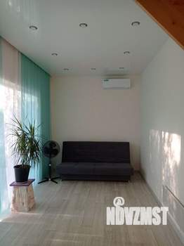 Дом 96м&sup2;, 2-этажный, участок 9 сот.  