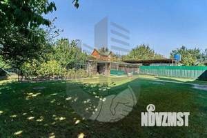 Дом 208м&sup2;, 3-этажный, участок 6 сот.  