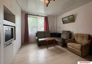 Дом 50м&sup2;, 2-этажный, участок 4 сот.  