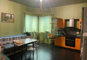 Дом 400м&sup2;, 2-этажный, участок 7 сот.  