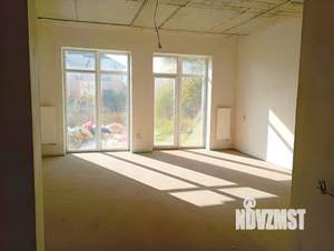 Дом 246м&sup2;, 3-этажный, участок 4 сот.  