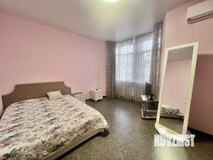 Таунхаус 100м&sup2;, 2-этажный, участок 1 сот.  