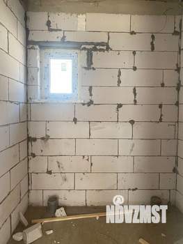 Дом 100м&sup2;, 2-этажный, участок 3 сот.  