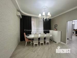 Дом 195м&sup2;, 2-этажный, участок 5 сот.  