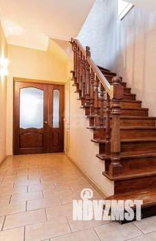 Дом 263м², 1-этажный, участок 3 сот.  