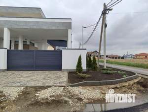 Дом 230м&sup2;, 2-этажный, участок 4 сот.  