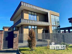 Дом 178м&sup2;, 2-этажный, участок 6 сот.  