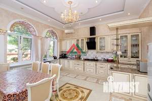 Дом 650м&sup2;, 5-этажный, участок 6 сот.  