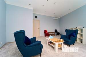 Дом 214м&sup2;, 2-этажный, участок 3 сот.  