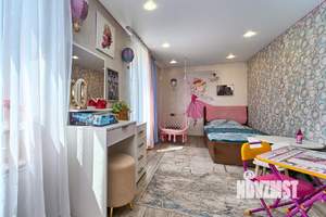 Дом 215м&sup2;, 2-этажный, участок 6 сот.  