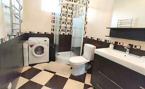 Дом 132м&sup2;, 3-этажный, участок 5 сот.  