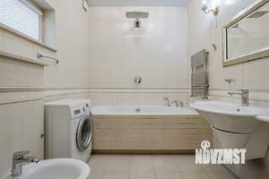 Дом 240м², 2-этажный, участок 3 сот.  