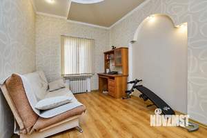 Дом 120м², 2-этажный, участок 1 сот.  