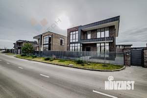 Дом 180м², 2-этажный, участок 6 сот.  