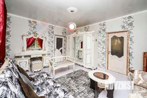 Дом 217м², 3-этажный, участок 4 сот.  