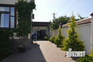 Дом 300м&sup2;, 2-этажный, участок 6 сот.  