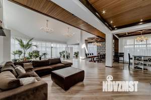 Дом 517м&sup2;, 2-этажный, участок 10 сот.  