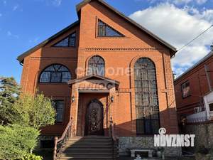 Дом 494м², 3-этажный, участок 11 сот.  