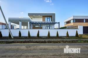 Дом 240м², 2-этажный, участок 4 сот.  