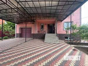 Дом 278м², 2-этажный, участок 10 сот.  