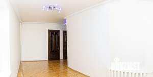 Дом 240м², 3-этажный, участок 4 сот.  