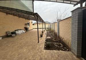 Дом 142м&sup2;, 2-этажный, участок 4 сот.  