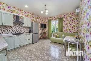 Дом 71м&sup2;, 1-этажный, участок 3 сот.  