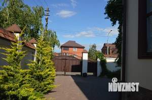 Дом 300м&sup2;, 2-этажный, участок 6 сот.  