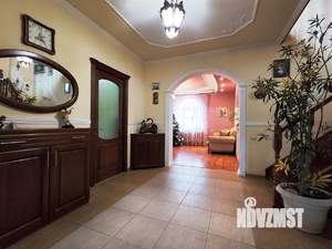 Дом 120м&sup2;, 2-этажный, участок 6 сот.  