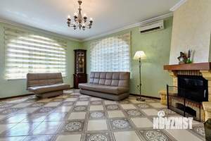 Дом 176м&sup2;, 2-этажный, участок 8 сот.  