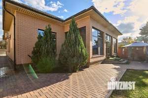 Дом 230м², 1-этажный, участок 7 сот.  