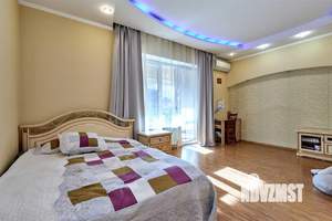 Дом 168м², 2-этажный, участок 7 сот.  