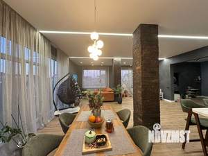 Дом 190м², 2-этажный, участок 10 сот.  