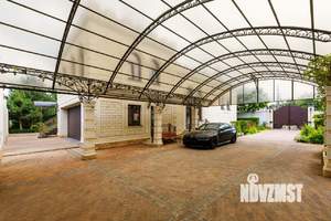 Дом 383м&sup2;, 2-этажный, участок 27 сот.  