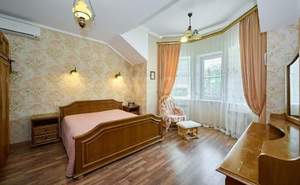 Дом 275м², 3-этажный, участок 6 сот.  