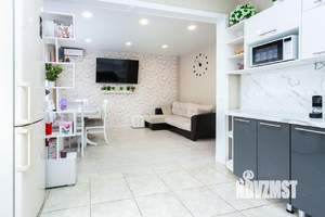 Дом 304м&sup2;, 2-этажный, участок 10 сот.  